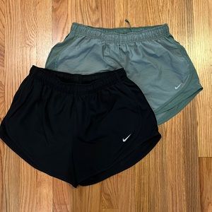 EUC size large Nike running shorts